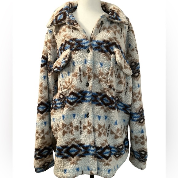 Streetwear Society, size medium, Sherpa, multiple colors, two front pockets - Picture 12 of 12